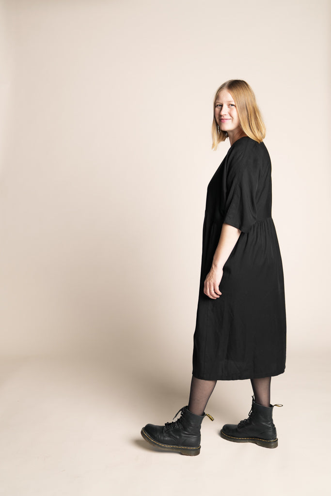 Moon Dress Black | Sustainable Tencel Dress | MORICO